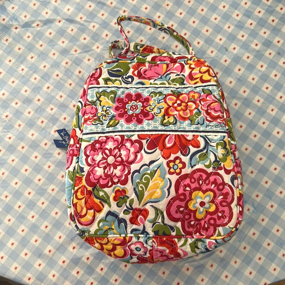 Vera Bradley PEVA-lined lunch bag